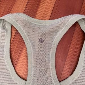 Swiftly tech mint tank